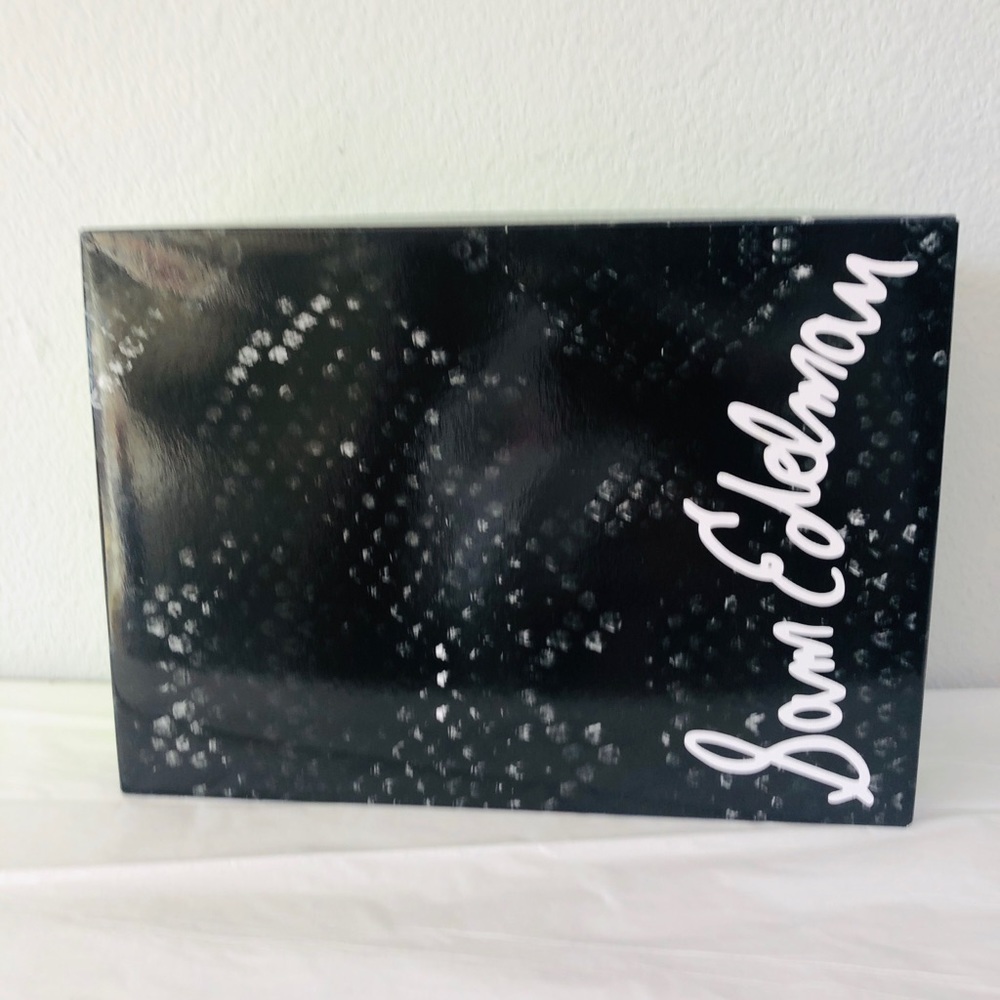 Sam Edelman shoe box